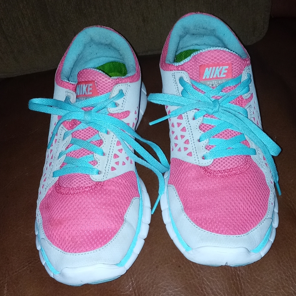 Ladies Nike Running Shoes